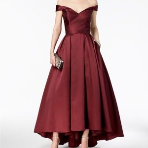 NWOT Xscape Women's Burgundy Off-the-shoulder Sweetheart
Gown, Size 6
